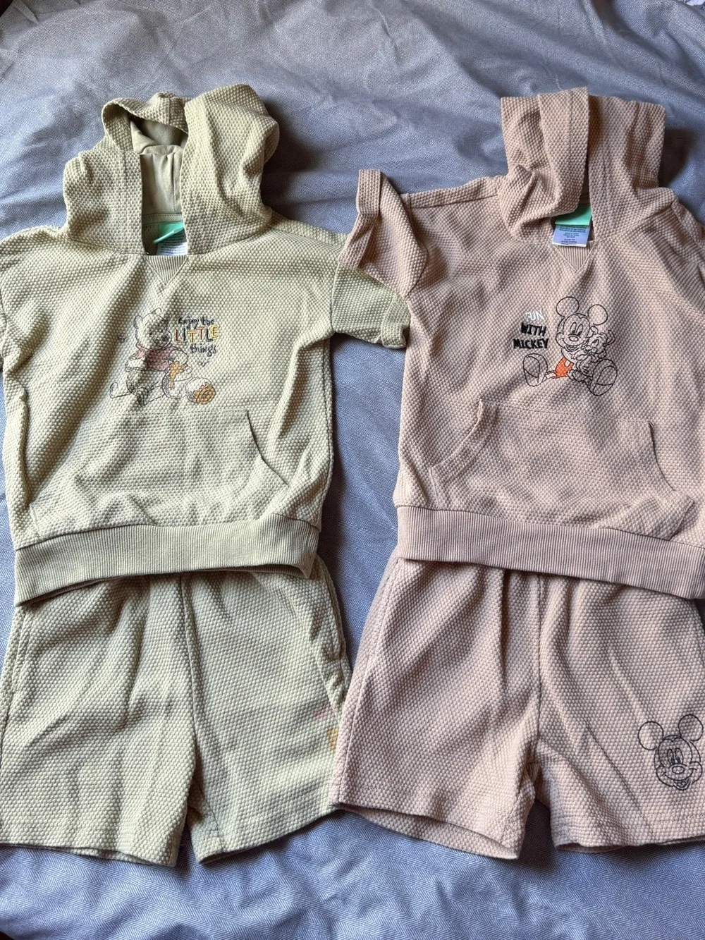 DIsney Baby Toddler SS Hoodie & Shorts Set Bundle- Mickey and Pooh 18MO